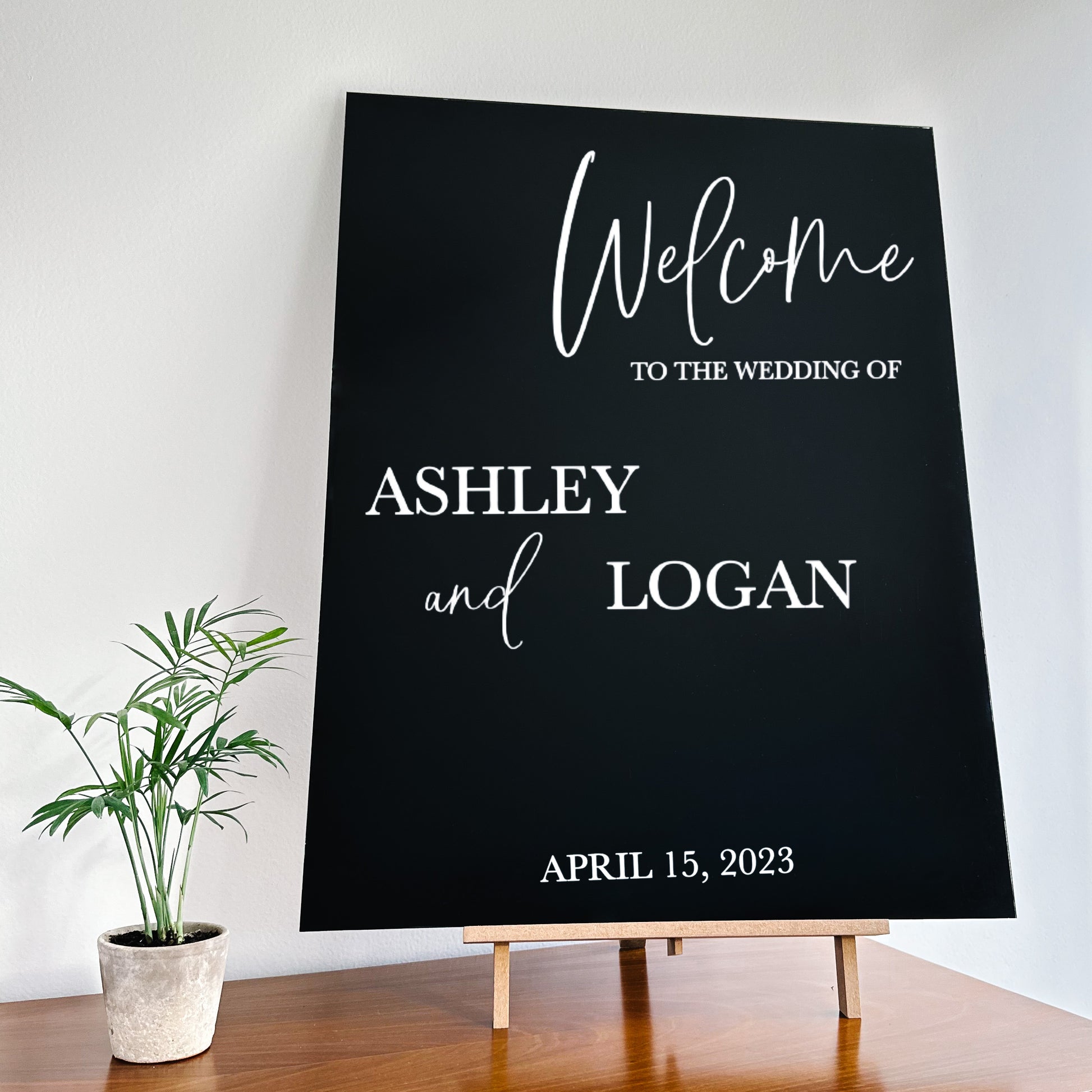 Acrylic Wedding Welcome Sign - Painted with Elegant Calligraphy Font